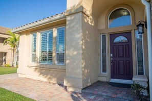 Exterior detail - Pool Table Fire Pit Spacious Disney Retreat (Placentia)
