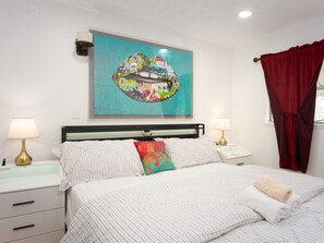 Iron/ironing board, travel cot, free WiFi, bed sheets - Private 1BR w/ Yard & Workspace | Simi Valley (Simi Valley)