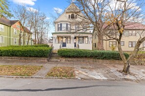 Exterior - The Duchess Guest House, Walk to Downtown Anderson, Historic! (Anderson)
