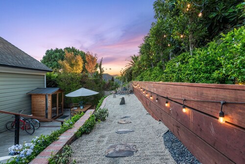 Ocean View, Hot Tub, Sauna, Beach Bikes + More