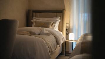 Family Quadruple Room, Non Smoking, Air conditioning | In-room safe, blackout drapes, iron/ironing board, free WiFi
