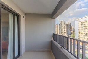 House - Studio com Varanda a 650m do Metr - Vila Mariana (São Paulo)
