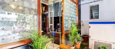 House | Reception
