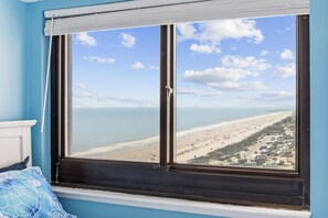Interior - NEWLY RENOVATED 1 Bedroom Ocean View (Myrtle Beach)