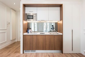 Fridge, microwave, toaster - Victoria XIX - Studio Apartment, Sleeps 2 (Malaga)