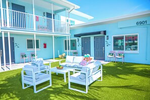 Terrace/patio - Unit 103 Studio King Suite - The Pearl Cabana Club (St Pete Beach)