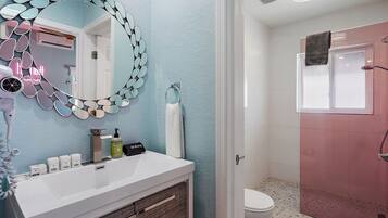 Hair dryer, towels