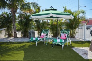 Property grounds - 106 King Suite 1 Bed/1 Bath - The Pearl Cabana Club (St Pete Beach)