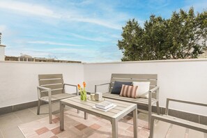 Terrace/patio - Victoria XXII - Two Bedroom Apartment, Sleeps 4 (Málaga)