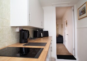 Fridge, toaster - Light-filled coastal living, just moments from Cardigan Bay (Cardigan)
