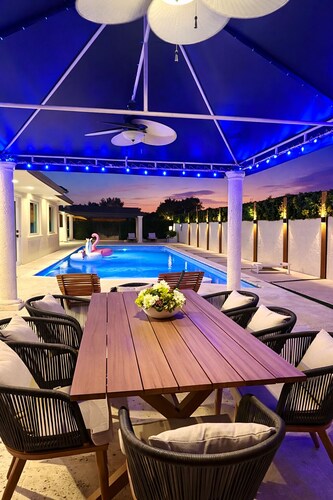 Pearl Luxury Oasis · Heated Pool · Game Room