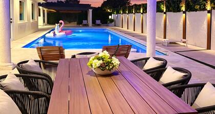 Pearl Luxury Oasis · Heated Pool · Game Room