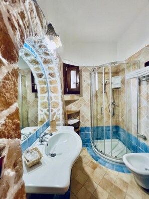 Bathroom - Cupola Bianca Resort (Lampedusa)