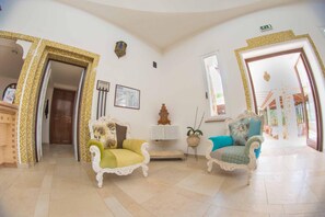Lobby - Cupola Bianca Resort (Lampedusa)