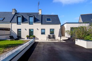 Terrace/patio - Pendreff - Maison traditionnelle avec jardin (Treffiagat)