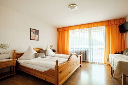 Enjoyable Black Forest - Bed & Breakfast - incl. Breakfast, optional full board