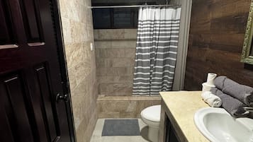 Studio, 1 Bedroom | Bathroom