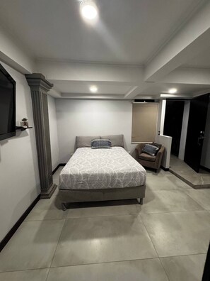 Studio, 1 Schlafzimmer