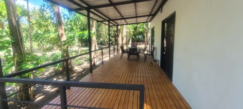 Cozy 2-bedroom house in tranquil Playa Zancudo with AC