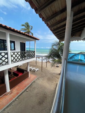 Terrace/patio - Hostal Embamar Playas Donaires (Palomino)