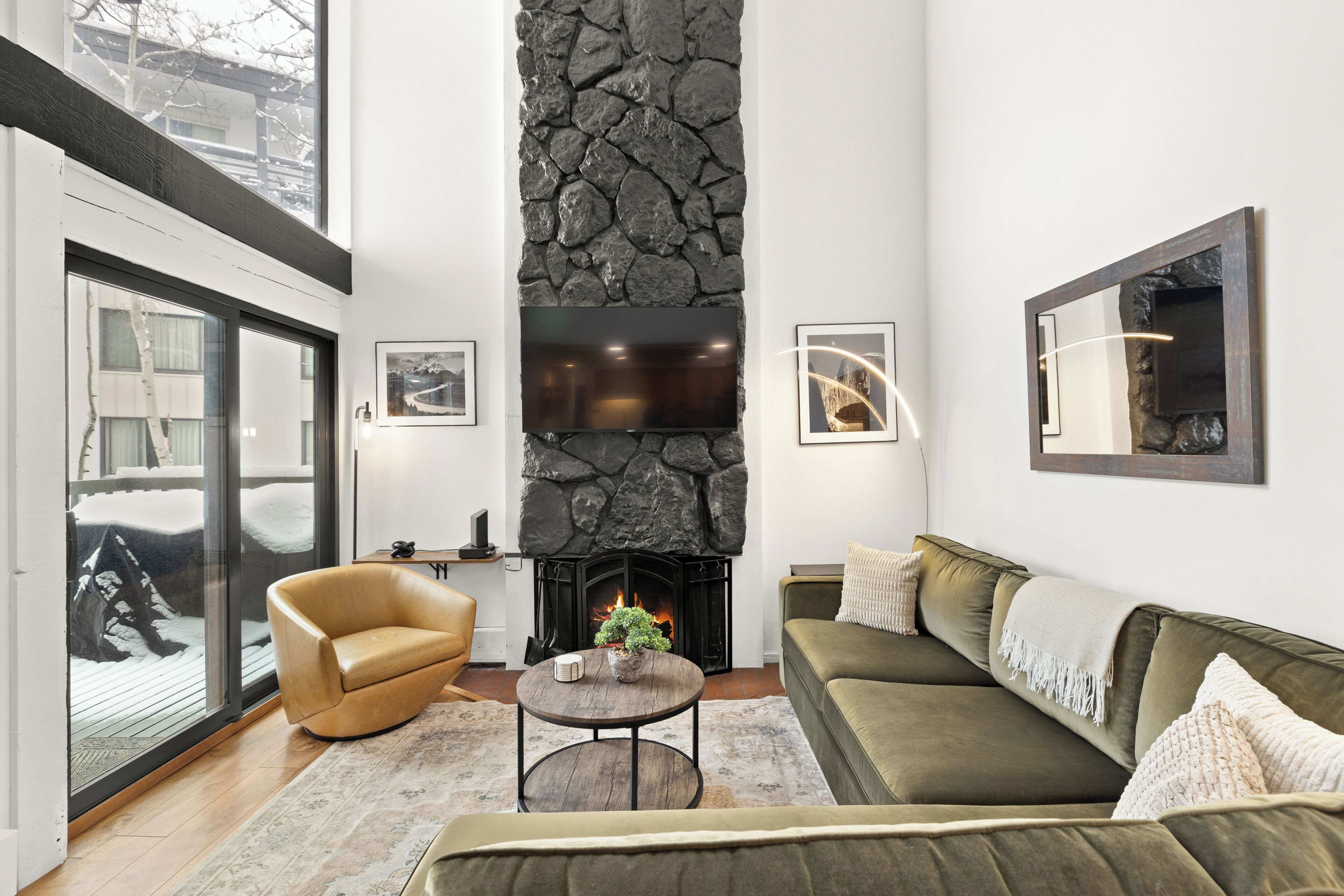 Condo | Living area | Smart TV