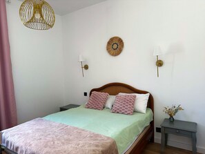 Bügeleisen/Bügelbrett, WLAN, Bettwäsche