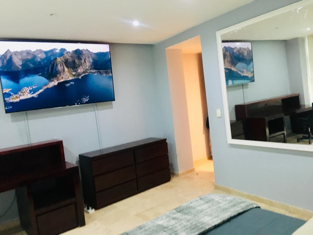 3 chambres, fer et planche à repasser, Wi-Fi gratuit, draps fournis