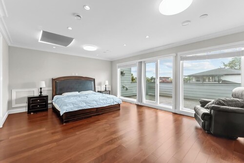 Luxury King suite in Richmond - Close to YVR