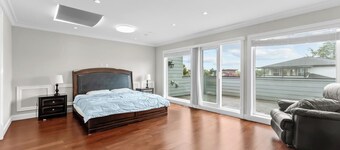 Luxury King suite in Richmond - Close to YVR