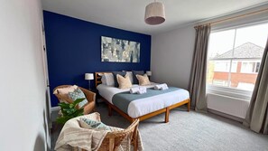 2 Schlafzimmer, Schreibtisch, Bügeleisen/Bügelbrett, kostenloses WLAN