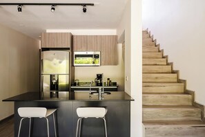Fridge, microwave, oven, stovetop - Exclusive 5-Bedroom Oasis with Beach Club Access + Private Pool (Tamarindo)