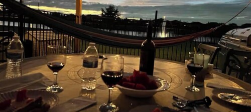 Near NRG & Medical Center, 4-bedroom cottage guess home, Lakes&Sunset View, BBQ