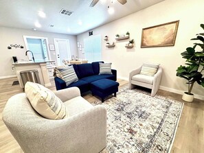 TV - Bethel - 3BR/2BA - Rest and Comfort (Lubbock)
