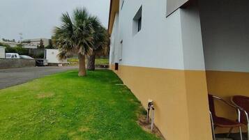 Khuôn viên nơi lưu trú