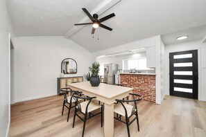 Dining - Modern Brick Retreat / Fresh Atmosphere (Houston)