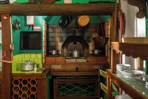 Private kitchen - Casa Belo Jardim - Studio with garden (Arco da Calheta)