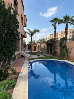 Pool - Villa Amroth Marrakech: Luxury 6-Bedroom Villa with Private Pool for 14 Guests  (Marrakesh)