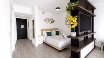 1 bedroom, iron/ironing board, internet, bed sheets