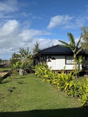 Deluxe Double Room, Sea View | Property grounds - Vaihu Nui (Valparaíso)