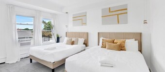 Perfect Family Getaway / 5BR Home / 6 Queen Beds / Free Parking