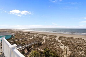 Beach nearby - Seaside Sanctuary: Oceanfront, Views (Holden Beach)