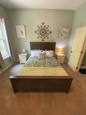 3 bedrooms, desk, iron/ironing board, free WiFi - Piece of Peace, Full Home, Quiet, Private, Yet Close to Everything, 3 bed/2 bath (Abita Springs)