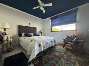 WiFi, bed sheets - Beautiful secure home with pool, jacuzzi and BBQ. (Suitable for some pets) (Cuernavaca)