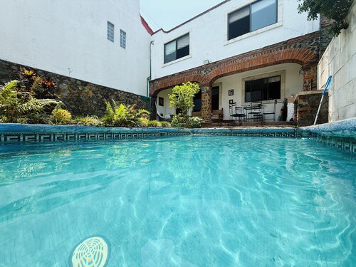Beautiful secure home with pool, jacuzzi and BBQ. (Suitable for some pets)