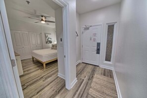 1 bedroom, free WiFi, bed sheets, wheelchair access - Sunset Serenity 1302-Gulf Views-Sleeps 6 (Panama City)