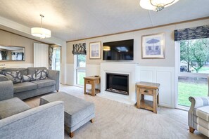 House - Host Stay Bramble Lodge (York)