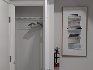 Interior - Quiet Luxury: 1.5GB Fiber, 85 inch Cinema, Workstation, Laundry & Full Kitchen (Calgary)