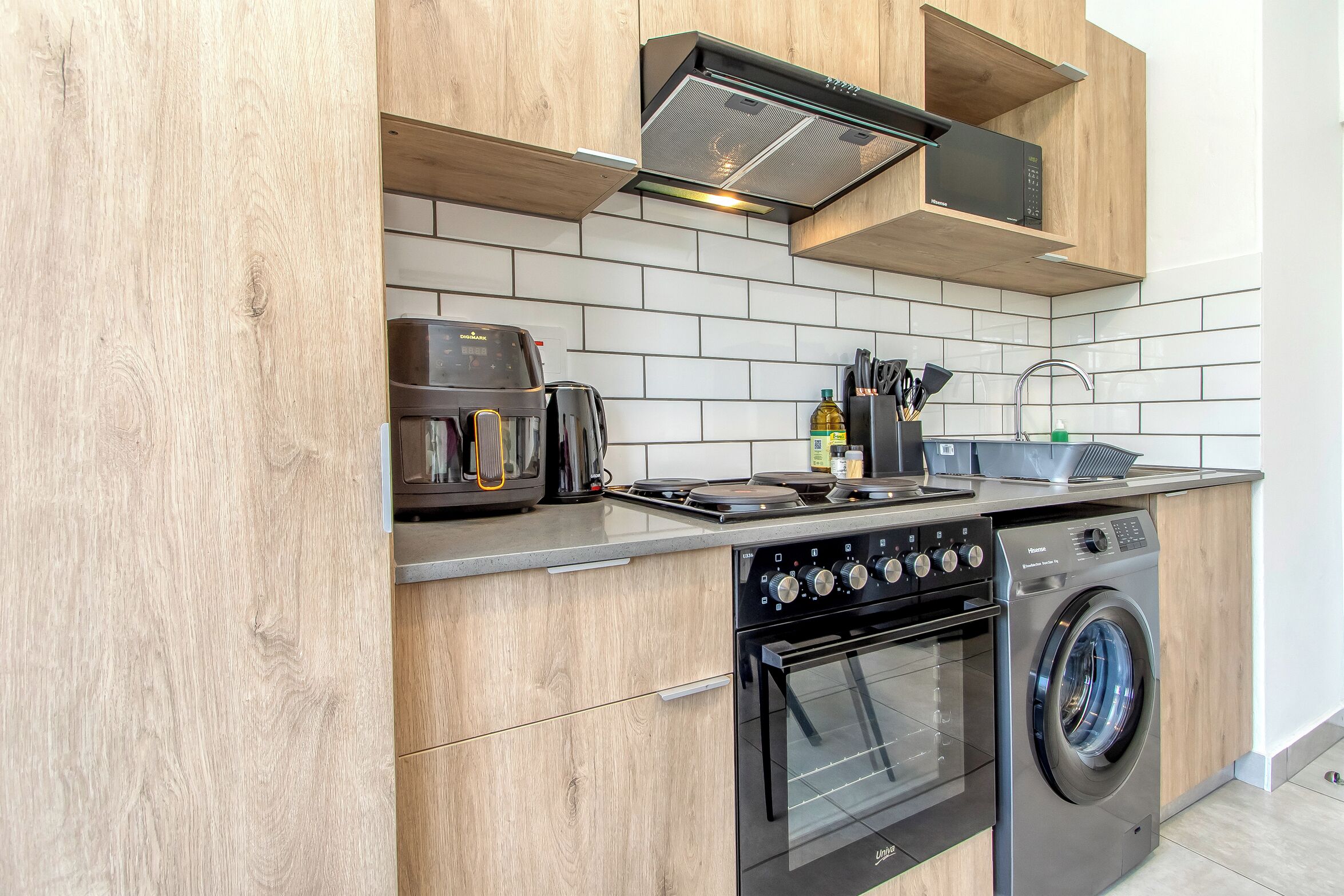 Refrigerador, microondas, horno, placa de cocina
