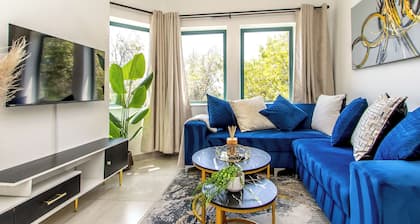 Stylish Circa Escape | Pool Views, Gym and Cinema