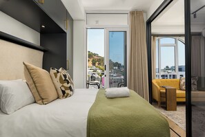 1 bedroom, in-room safe, iron/ironing board, Internet - The Valour | Designer Apartment with Balcony (Cape Town)